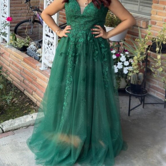 Ballroom dress - Picture 1 of 2